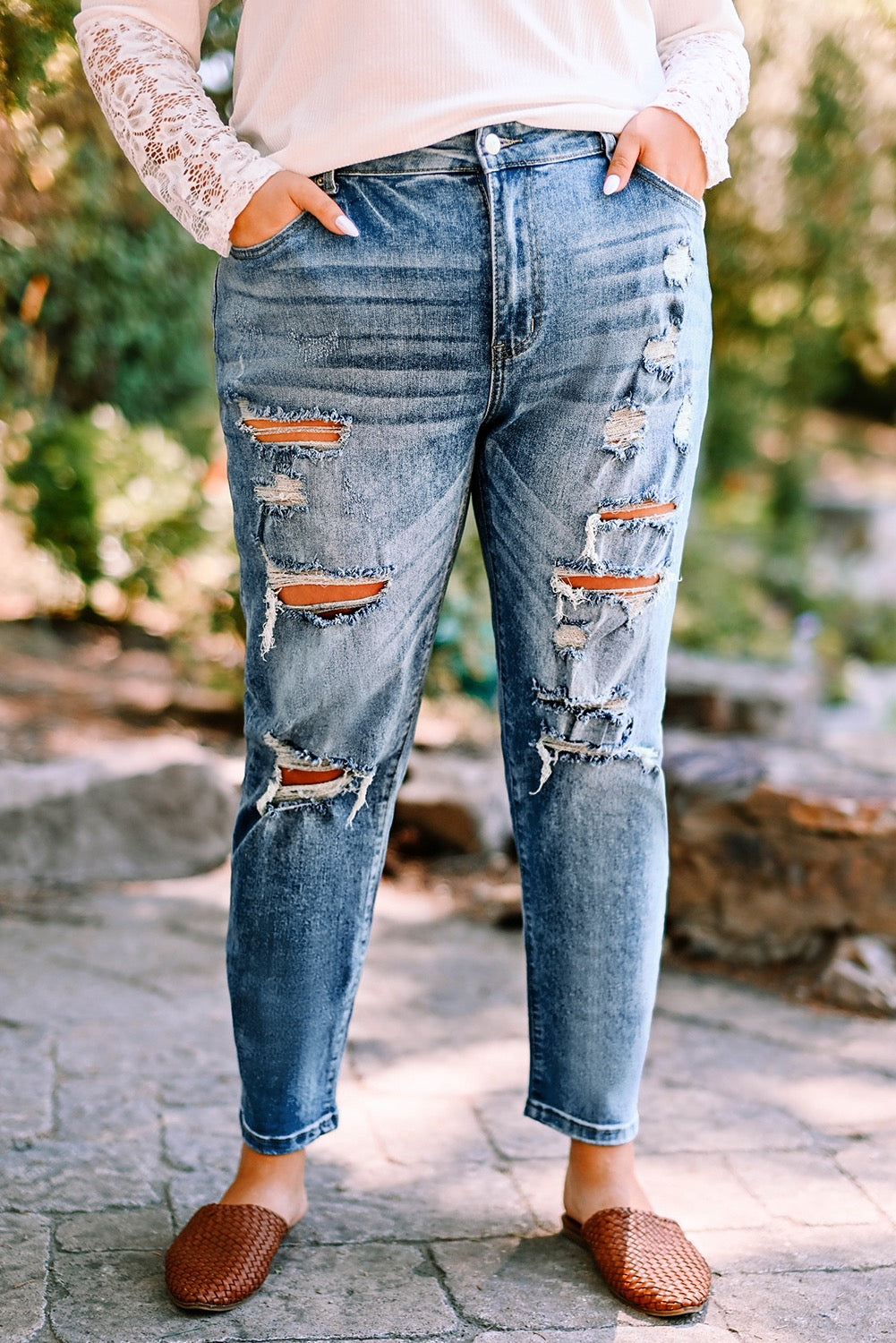 Plus Size Blue Distressed Slit Vintage Jeans
