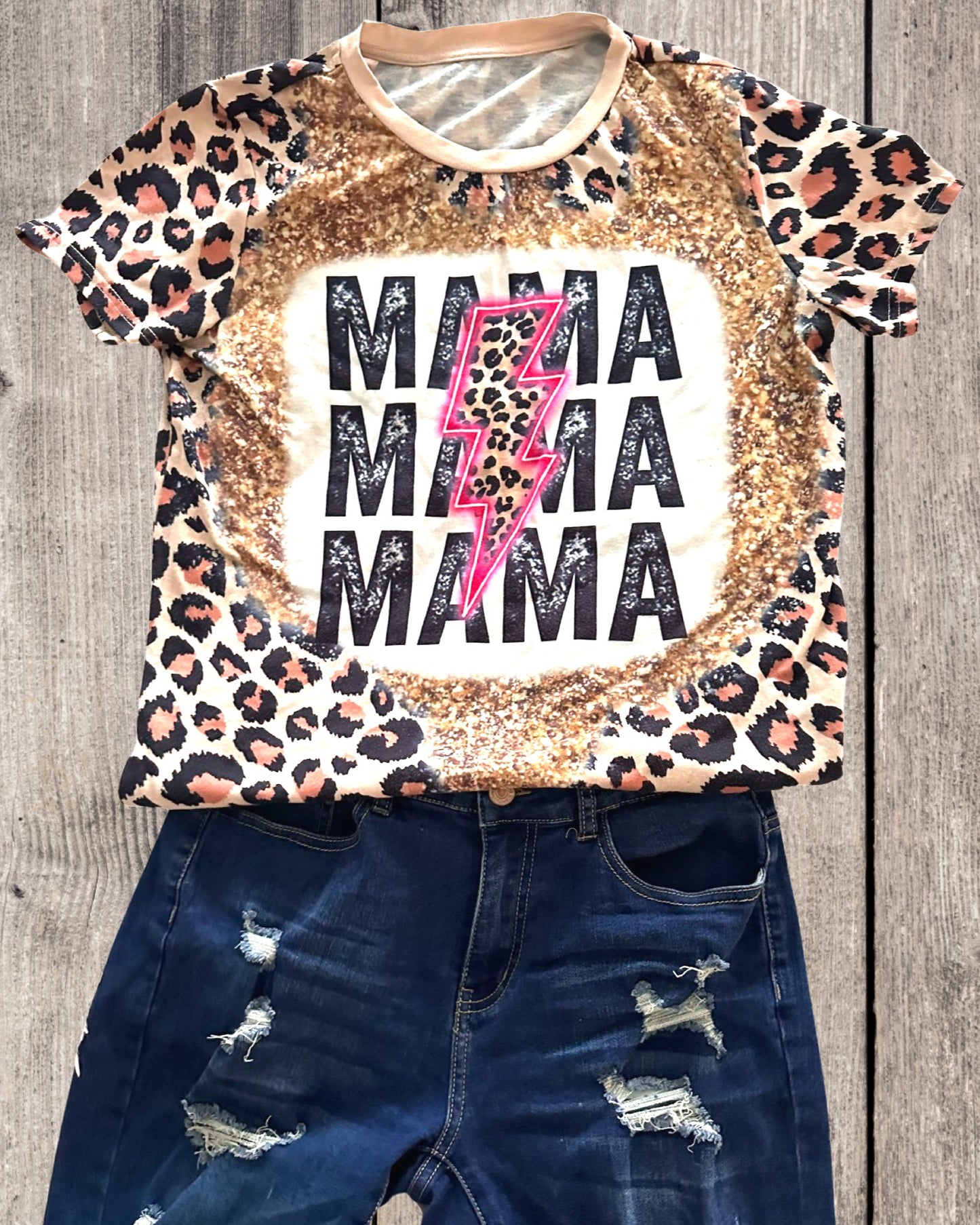 MAMA Leopard Graphic T-Shirt