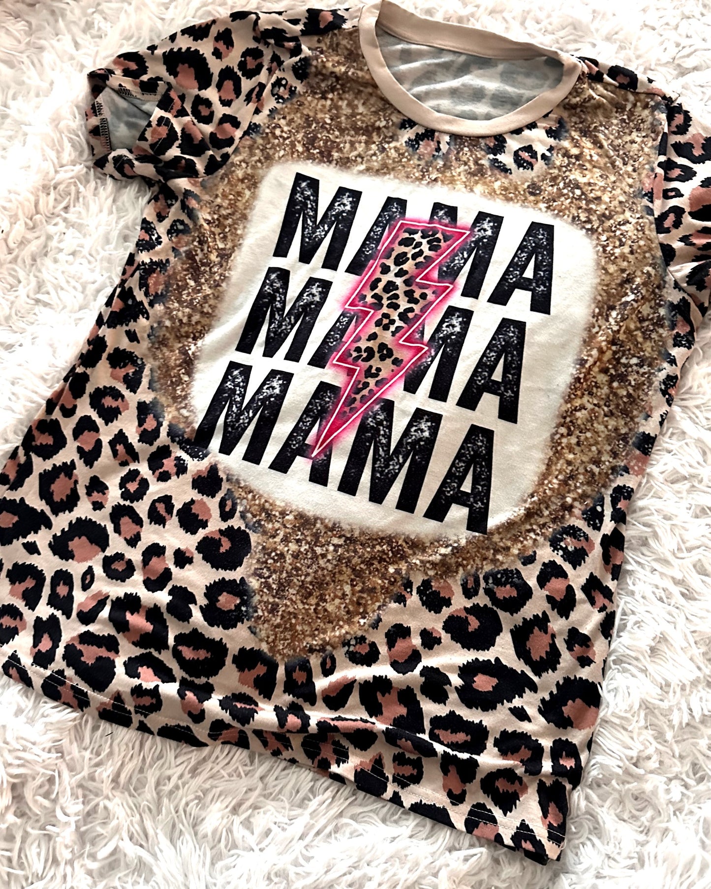 MAMA Leopard Graphic T-Shirt