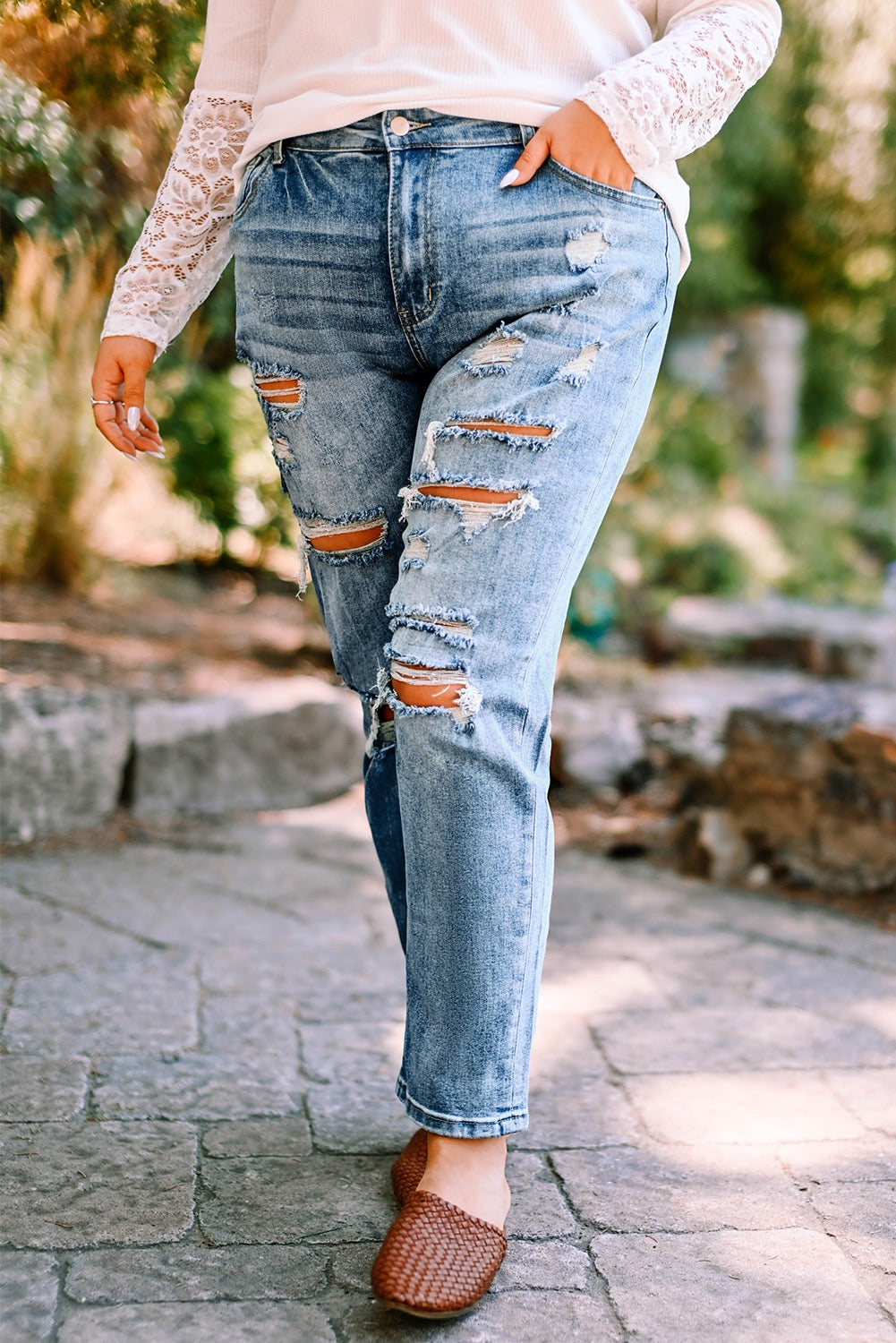 Plus Size Blue Distressed Slit Vintage Jeans