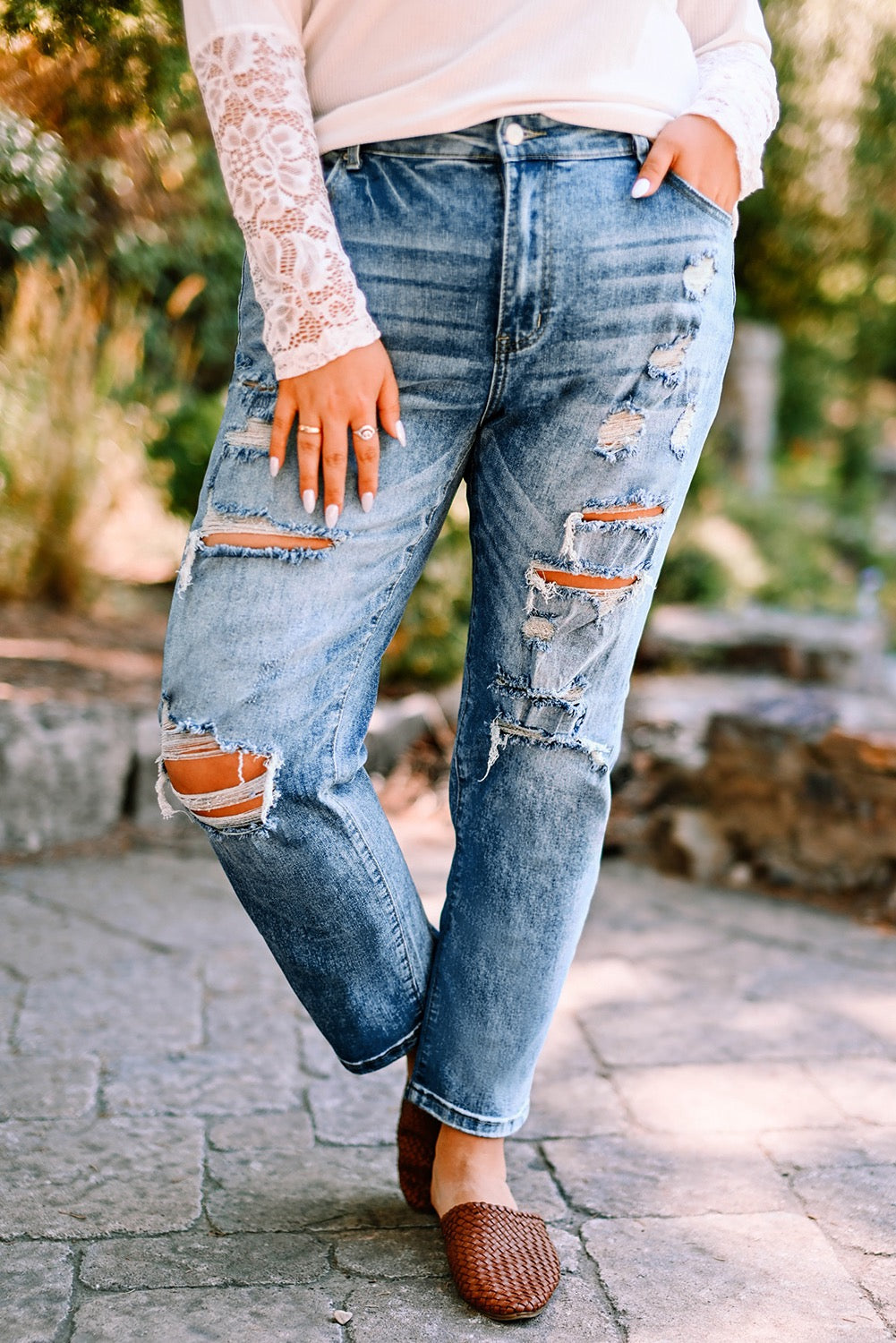 Plus Size Blue Distressed Slit Vintage Jeans