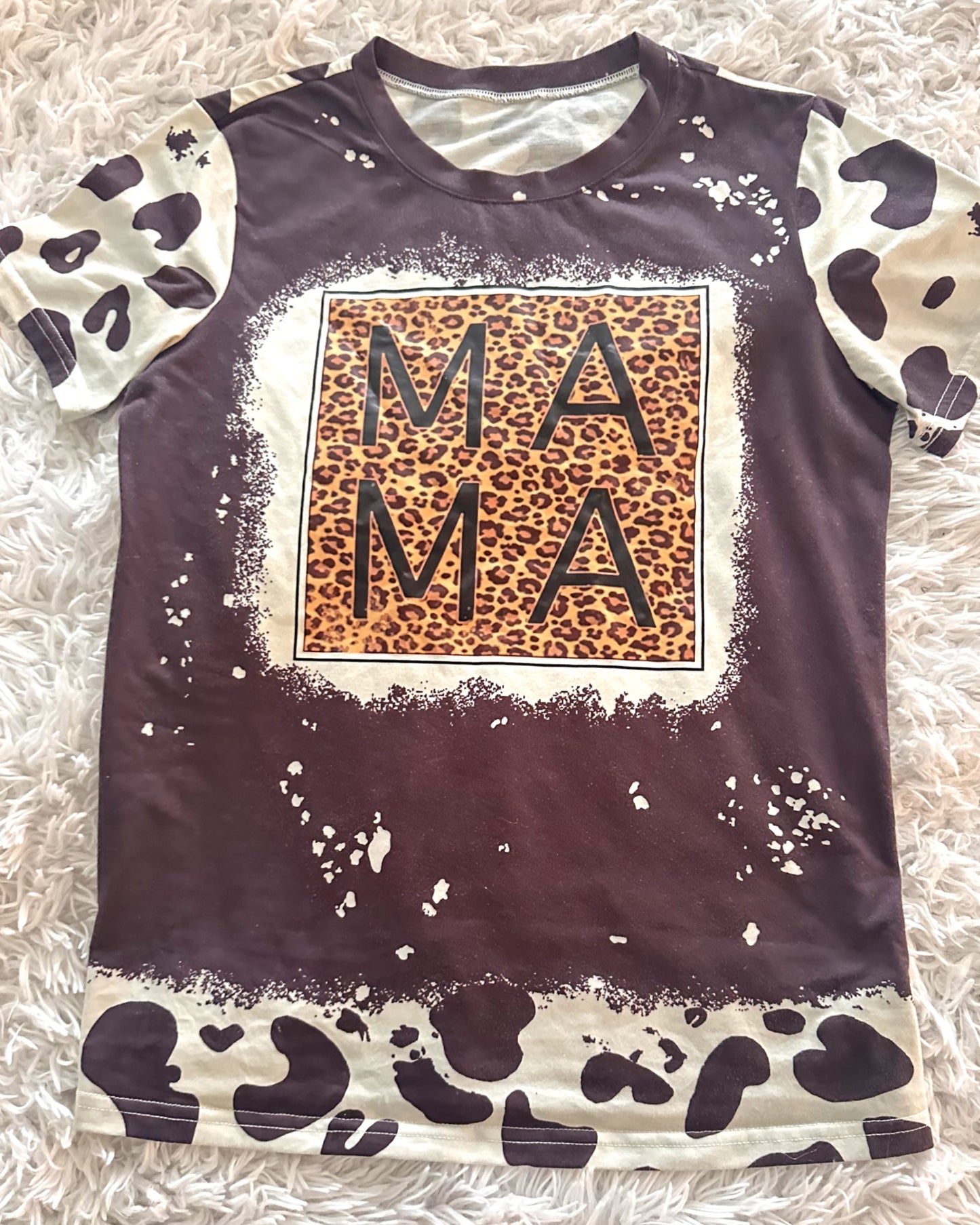 MAMA Leopard Graphic T-Shirt